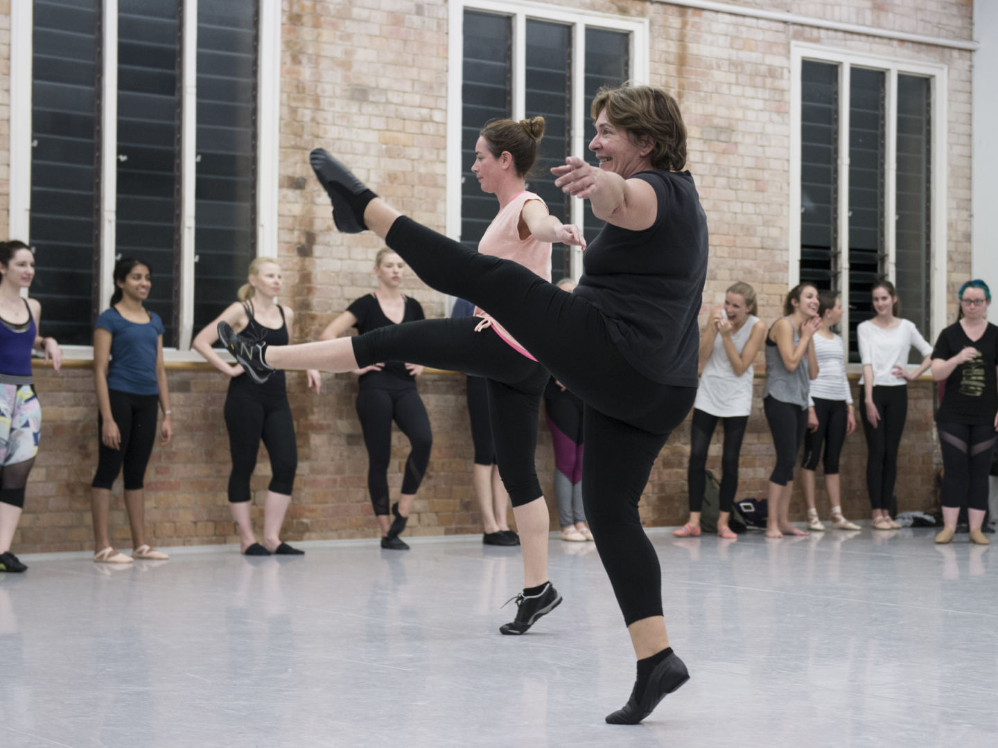Contemporary and jazz dance classes - Queensland Ballet