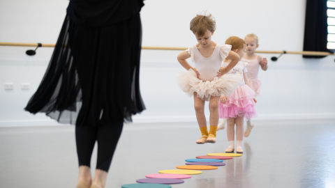 Petit Pointers Taster Classes